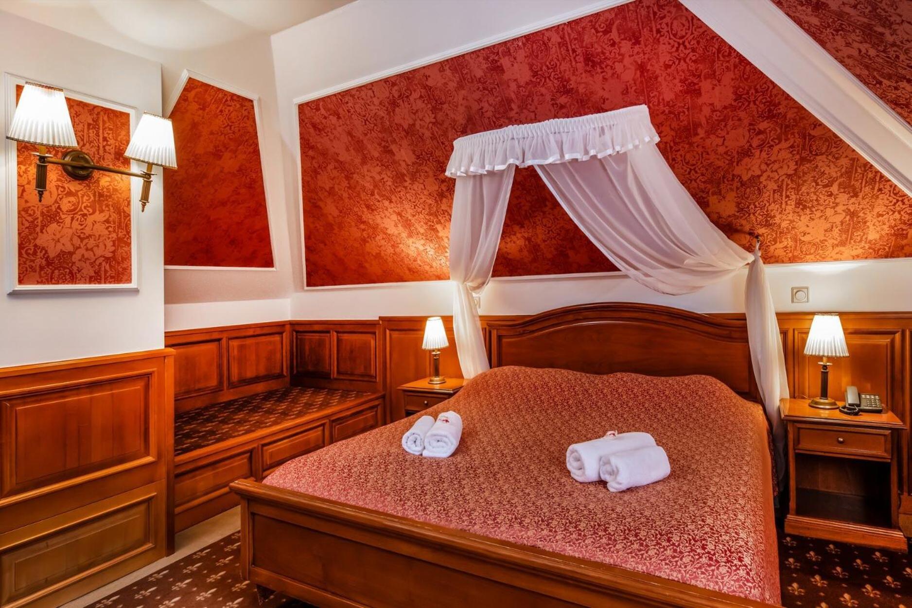 Parádsasvár Kastelyhotel Sasvar Resort מראה חיצוני תמונה