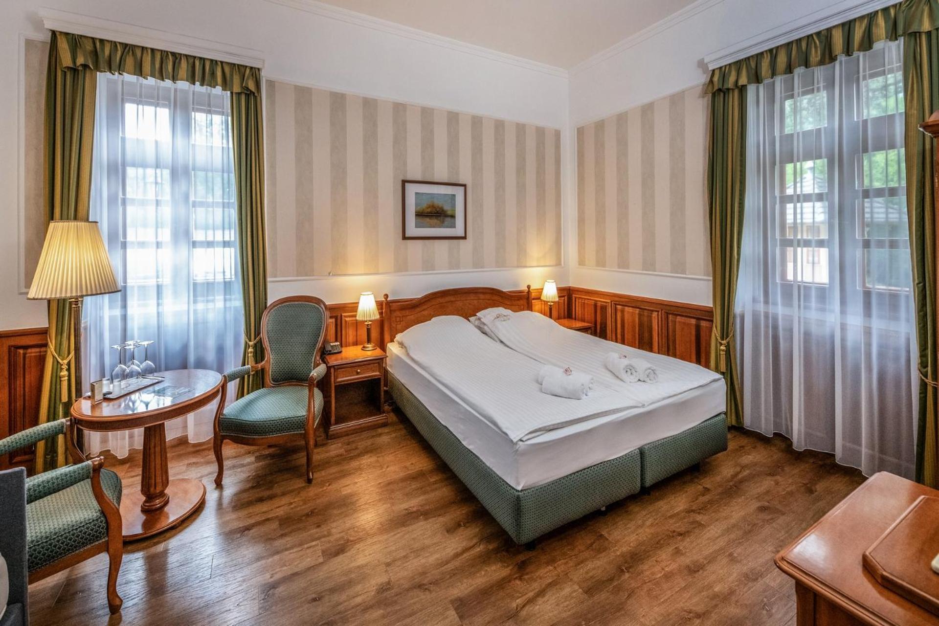 Parádsasvár Kastelyhotel Sasvar Resort מראה חיצוני תמונה