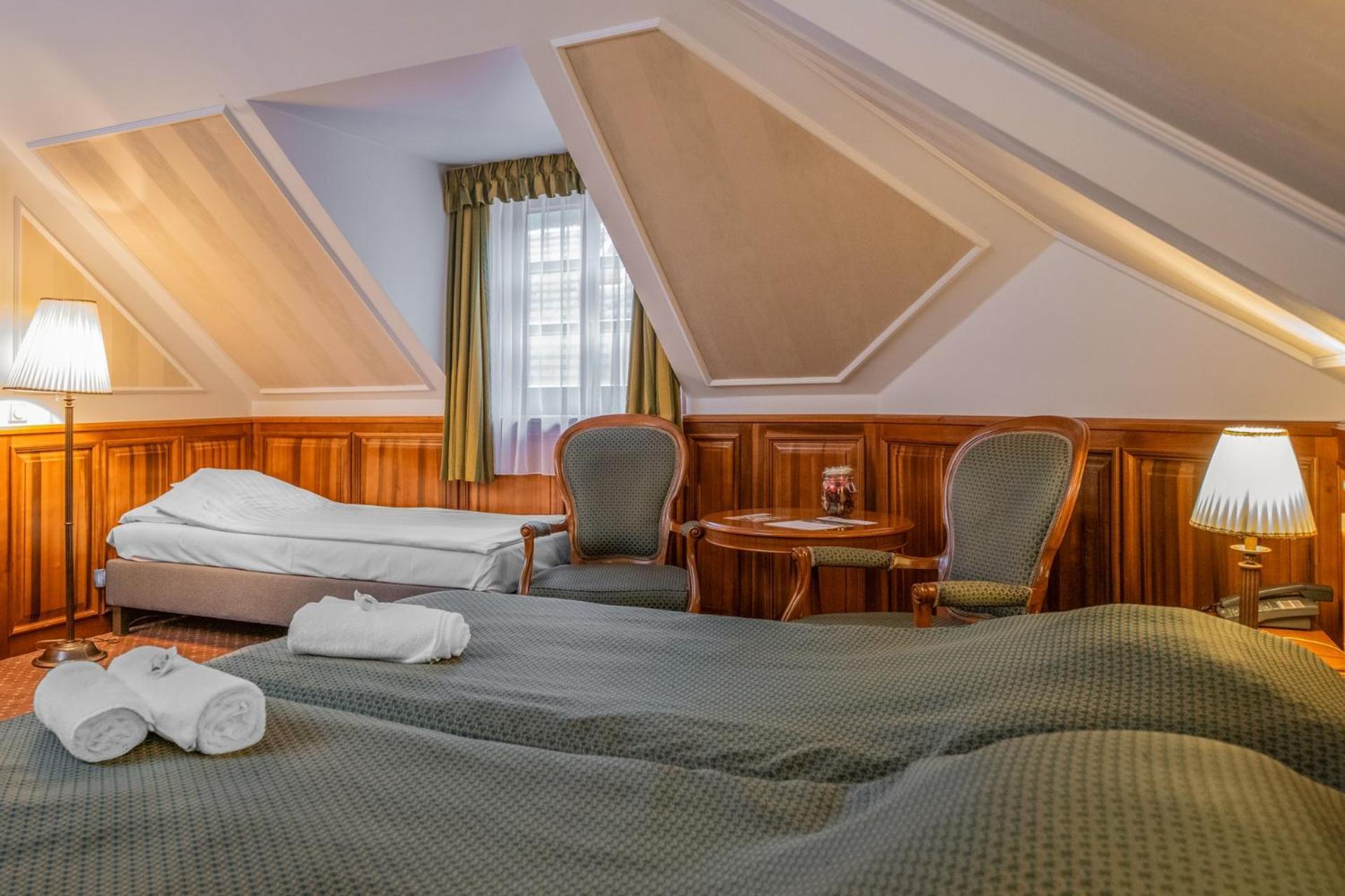 Parádsasvár Kastelyhotel Sasvar Resort מראה חיצוני תמונה