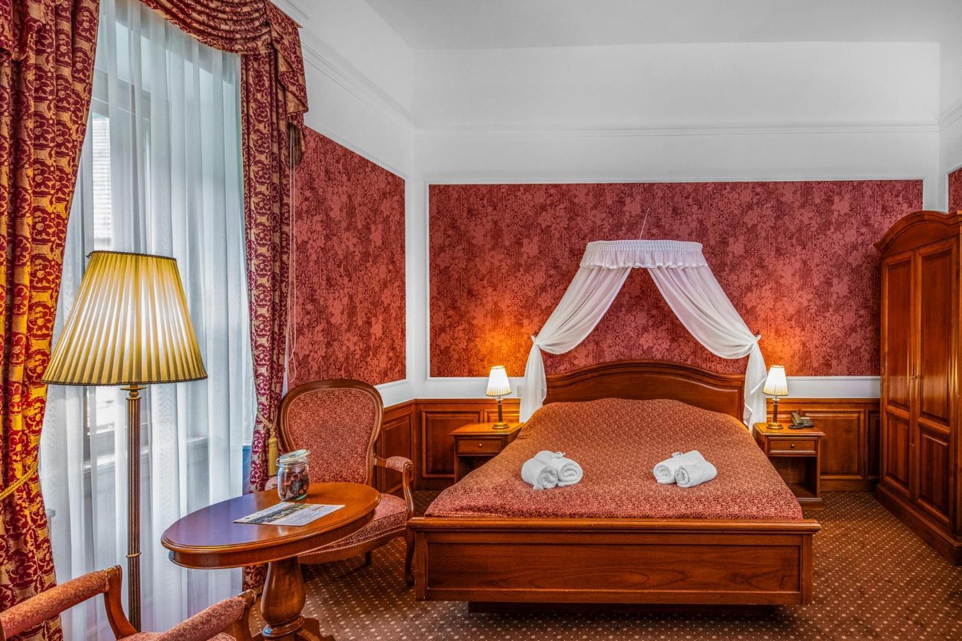 Parádsasvár Kastelyhotel Sasvar Resort מראה חיצוני תמונה